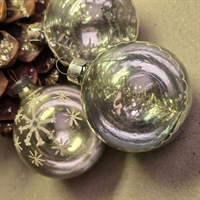 soelv-klare-glas-julekugler-soelvglimmer-indeni-gammel-russisk-julepynt-juletraeskugler